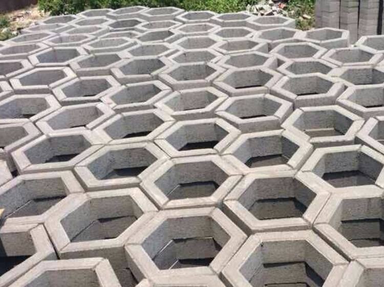 �ӵ�����ש